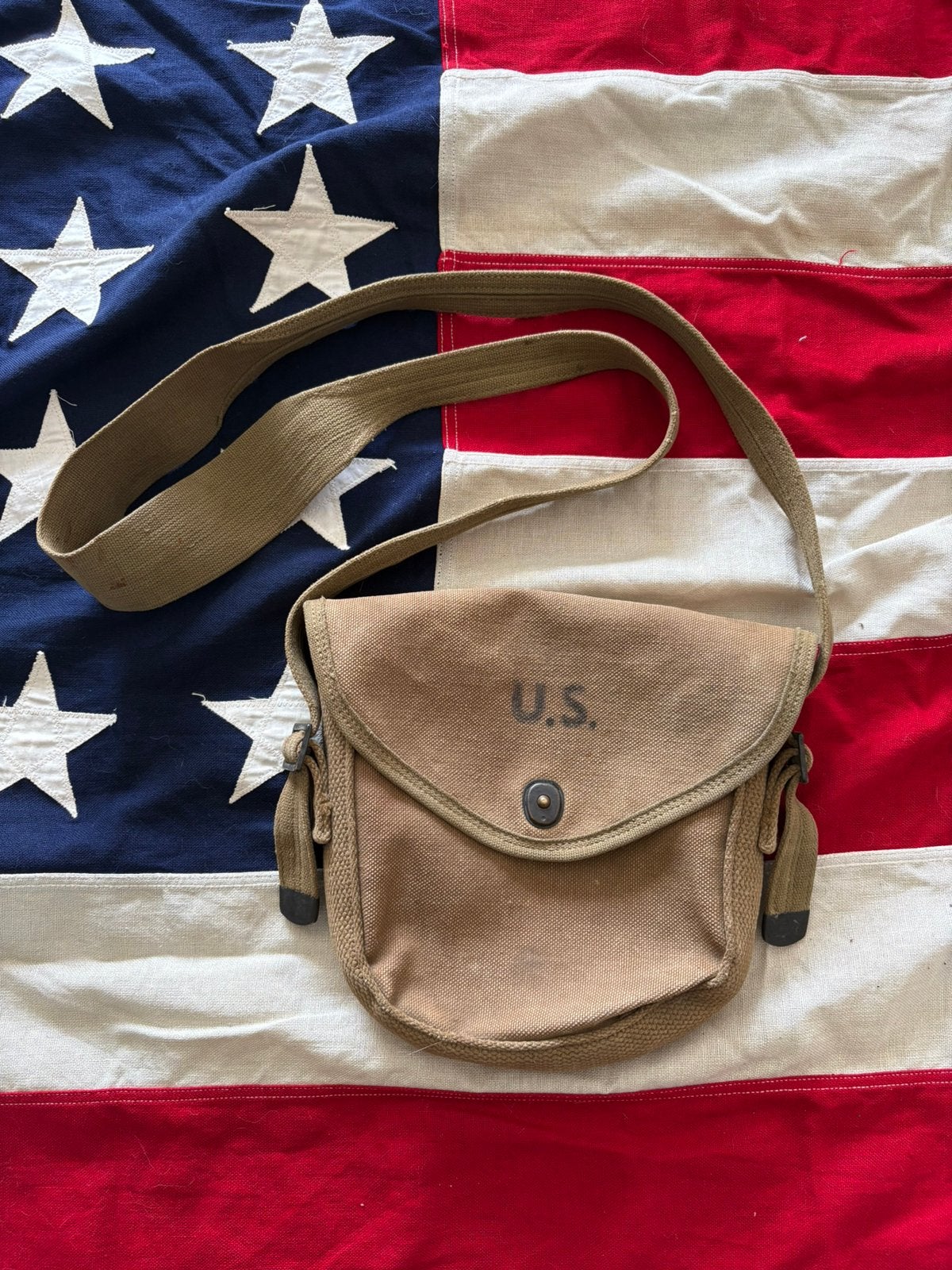 US WW2 round thompson drum magazine pouch, Verzamelen, Militaria | Tweede Wereldoorlog, Ophalen of Verzenden