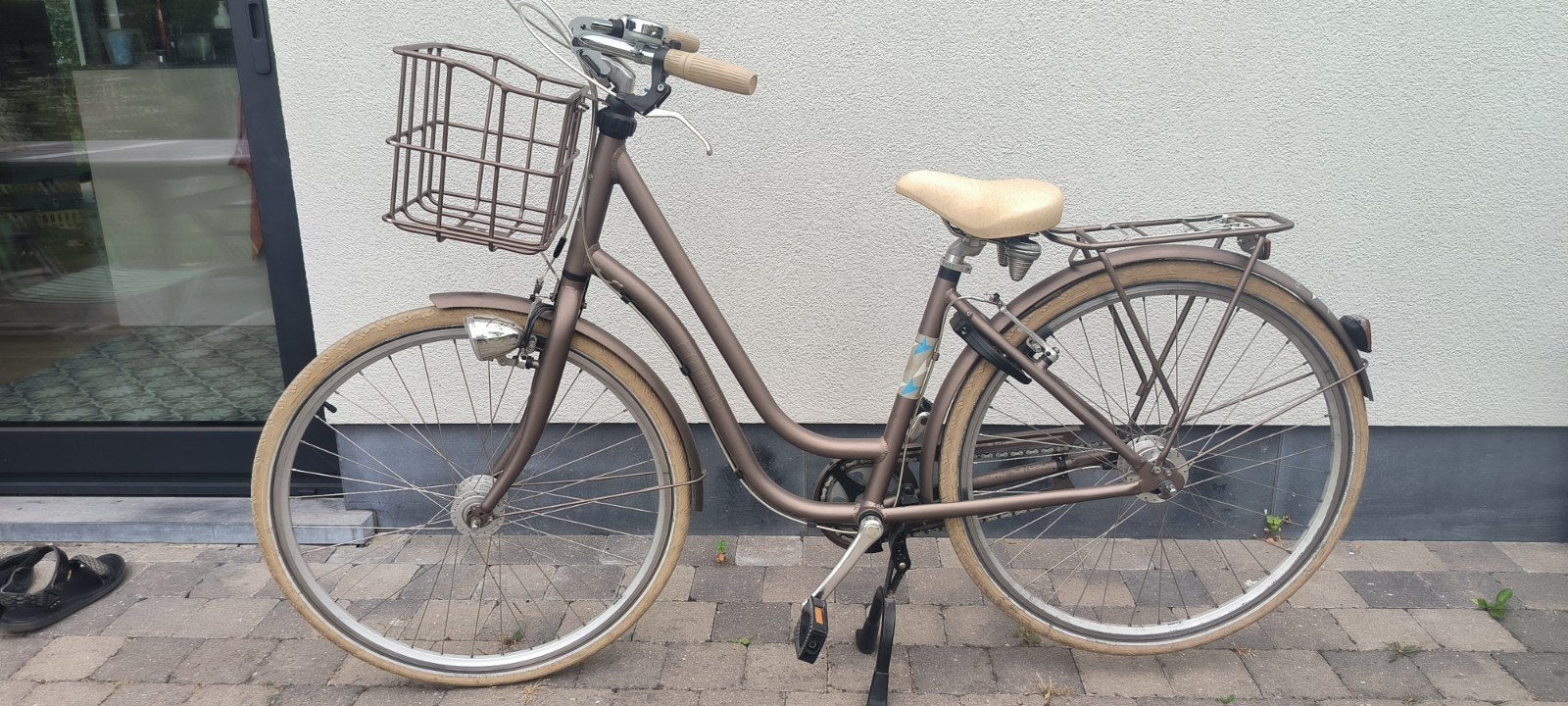 Damesfiets frappe, Fietsen en Brommers, Ophalen, Velgrem, Zo goed als nieuw, Handrem