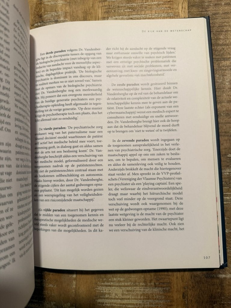 300 jaar Sint-Lucia van Sieckhuys naar Alg. Psychiatrisch, Ophalen of Verzenden, Zo goed als nieuw, Maatschappij en Samenleving