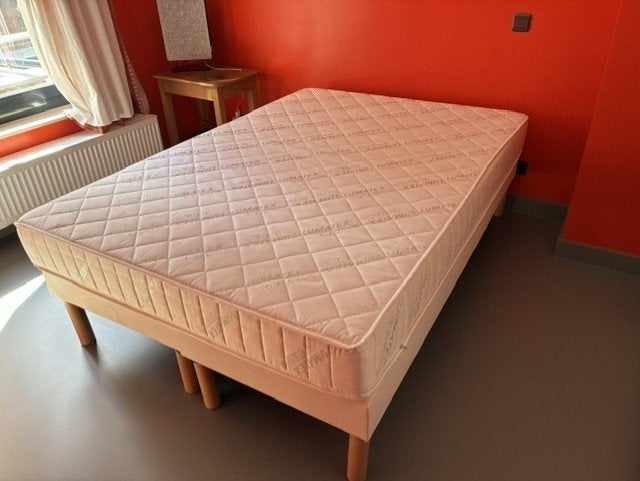 2 persoons matras 140cm , zeer stevig, Huis en Inrichting, Slaapkamer | Matrassen en Bedbodems, Ophalen, Tweepersoons, 140 cm