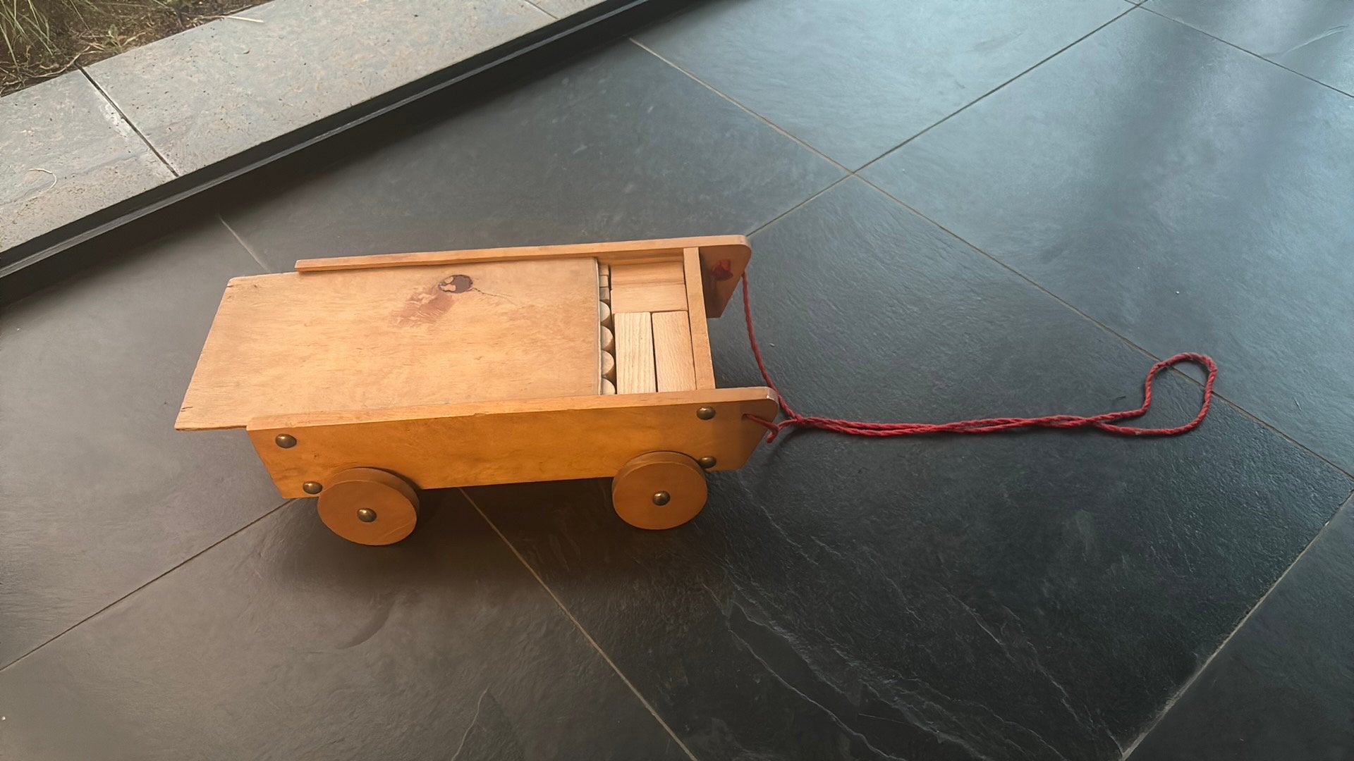 Klassieke blokkendoos op wielen, Ophalen, Gebruikt