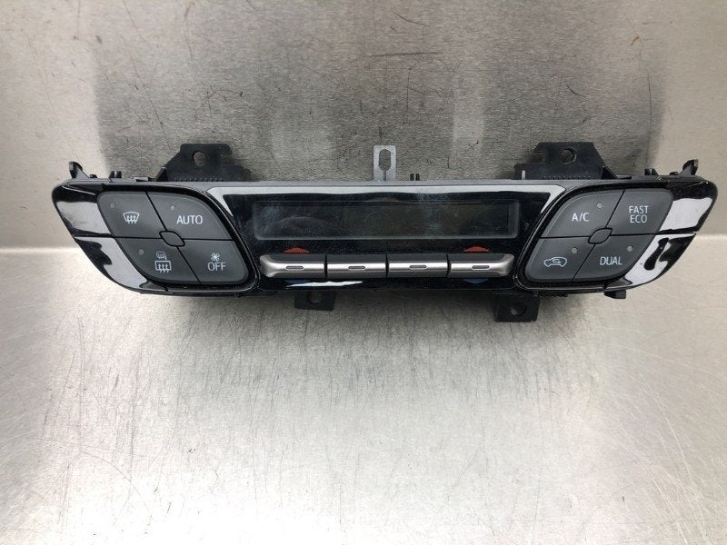 PANNEAU DE COMMANDE CHAUFFAGE CLIMATISATION C-HR (X1,X5), Utilisé, Toyota