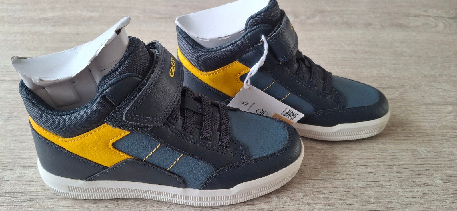 Nieuwe winterschoenen geox maat 31, NP 59,99, Schoenen, Nieuw, Ophalen of Verzenden, Jongen