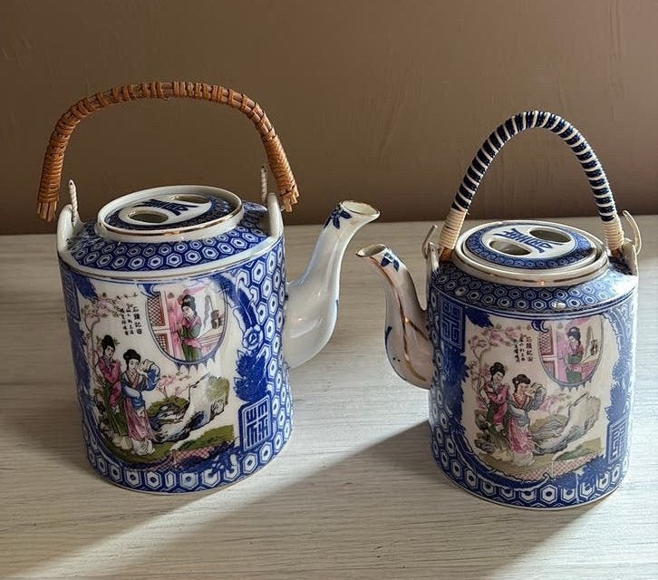2 théières porcelaine chinoise Bleu blanc avec symbole Shou, Enlèvement ou Envoi