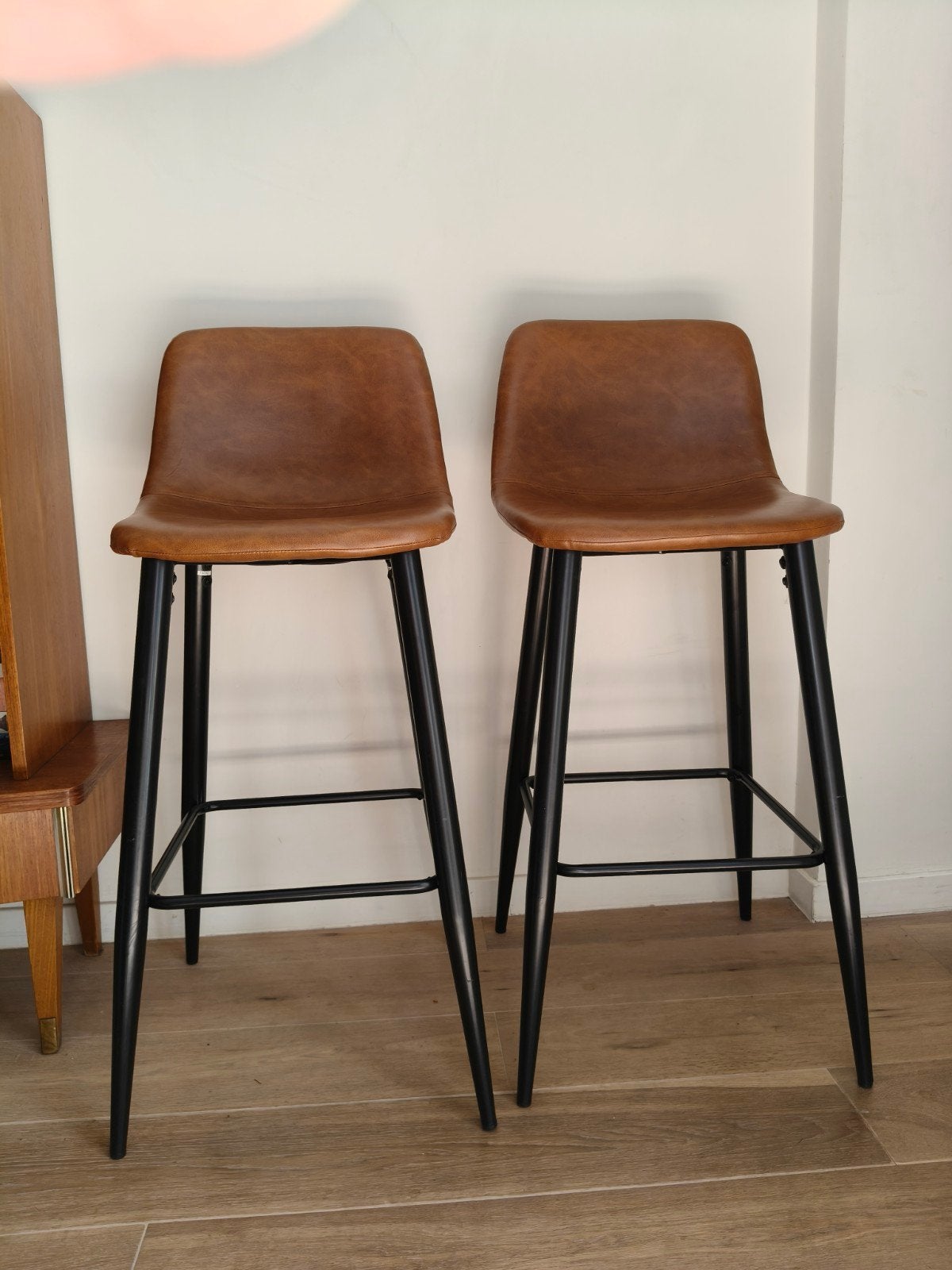Barkruk cognac kunstleder (set), Huis en Inrichting, Ophalen, Zo goed als nieuw, Kunststof