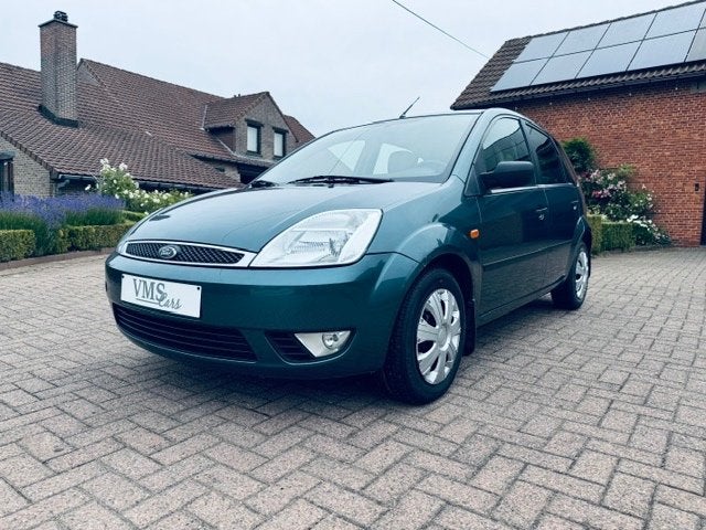 Ford Fiesta 1.4 Essence * Garantie * Climatiseur *, 144 g/km, Beige, Entreprise, Garantie prolongée