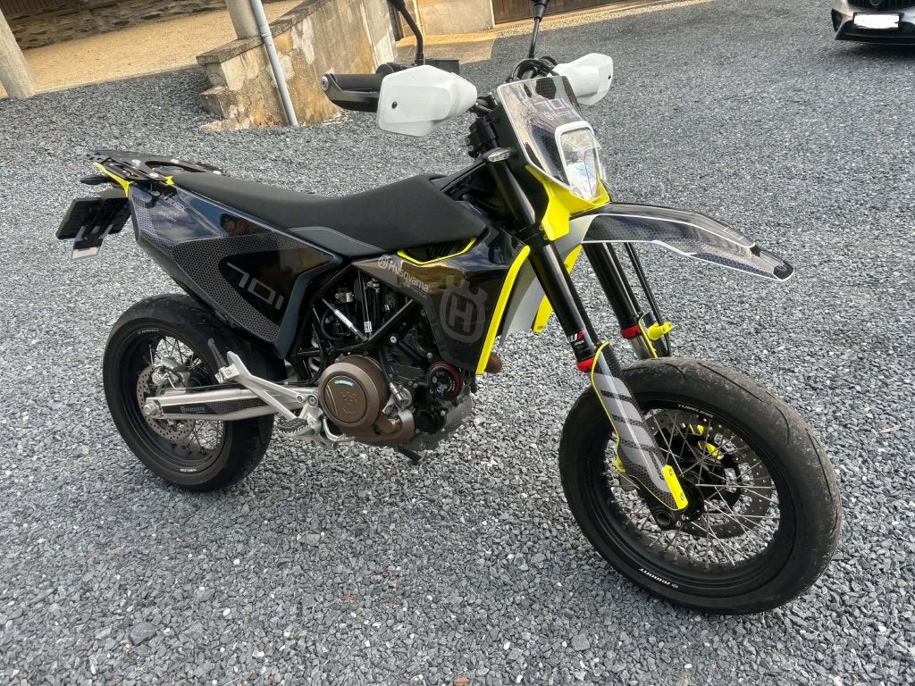Husqvarna 701SM supermotard - 833 km seulement, Motoren, 693 cc, Nieuw, Motorrijbewijs A, Particulier