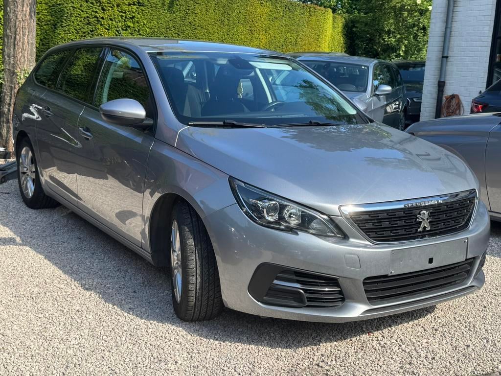 Peugeot 308 1.2i benzine -Navi*Carplay*LED*2019*GARANTIE!, Autos, Argent ou Gris, Achat, Euro 6, Entreprise