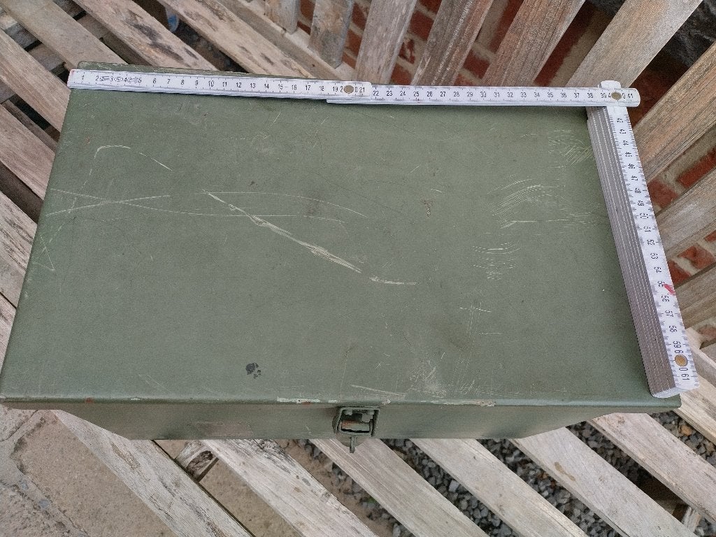 Stevig afsluitbaar (munitie)kistje 40cm x 22cm, Verzamelen, Militaria | Algemeen, Ophalen of Verzenden, Landmacht, Kist of Geocache