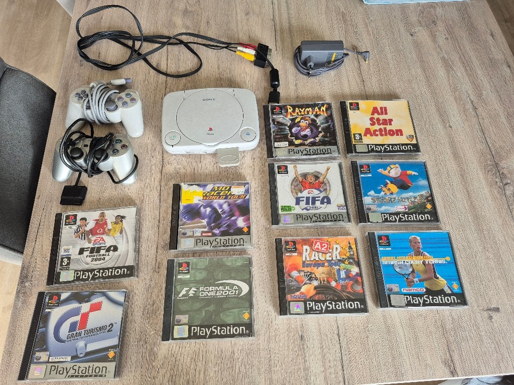 Playstation 1, Consoles de jeu & Jeux vidéo, Enlèvement, Utilisé, Avec 2 manettes, Avec jeux