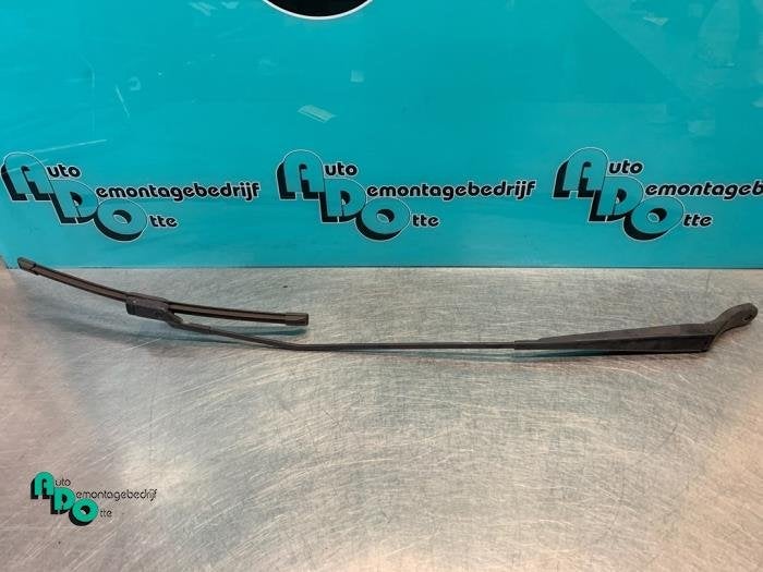 Bras essuie-glace avant d'un Peugeot Partner (Partner 08-), -, 3 mois de garantie, Utilisé, -