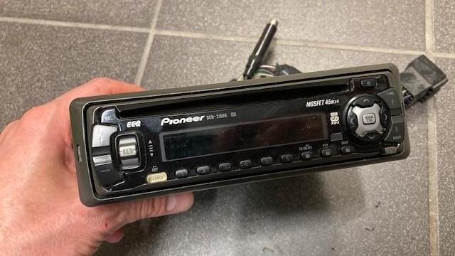 Autoradio, Enlèvement, Utilisé