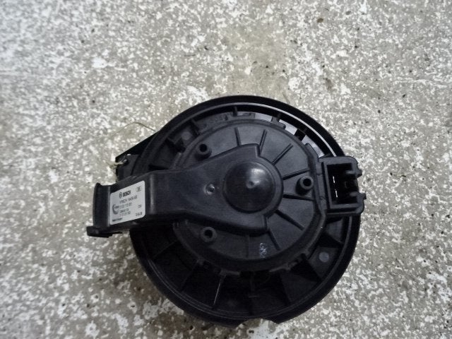 RADIATEUR MOTEUR Ford Fiesta 6 (JA8) (VP8E2H18456AB), Mevr. I. Hauben, Rue de l'Espoir 34 34
4030  GRIVEGNÉE, BE, Info@Collignon.be