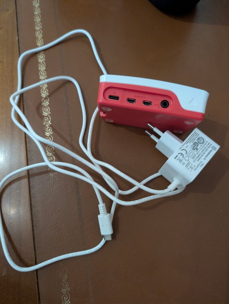 Raspberry pi 4 8 Gb-kit, Computers en Software, Moederborden, Ophalen of Verzenden, Zo goed als nieuw