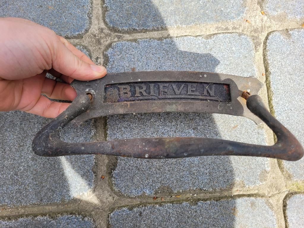 Oude metalen brievenbusklep “BRIEVEN”, Ophalen, Gebruikt, Overige materialen, Brievenbusklep