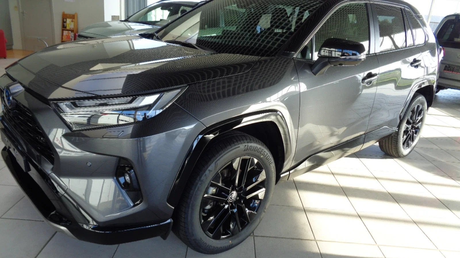 Toyota RAV4 STYLE DK (bj 2025, automaat), Auto's, Automaat, 2487 cc, 131 kW, Leder