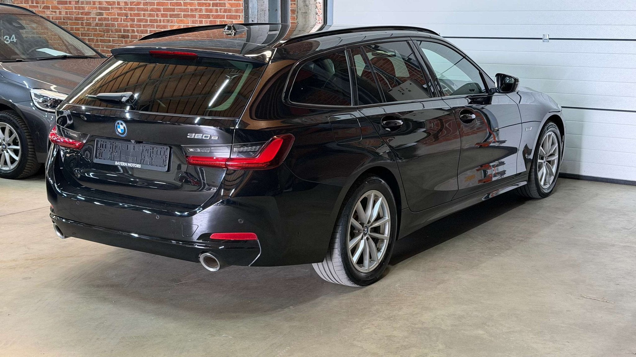 BMW 320 eA PHEV Garantie Plug in Hybride Benzine Facelift, Automaat, Bi-Xenon koplampen, Gebruikt, 4 cilinders