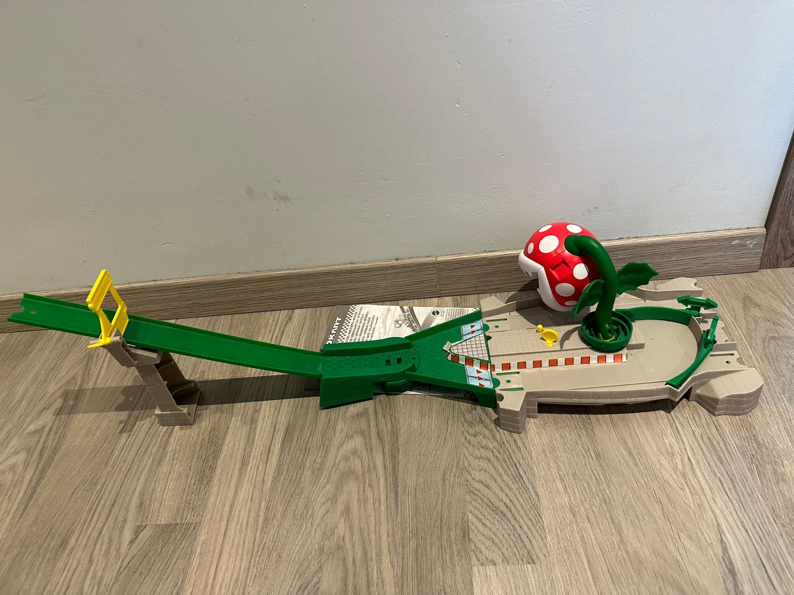 Hotwheels mario kart piranha plant, Ophalen, Opwindmechanisme, Hot Wheels, Racebaan