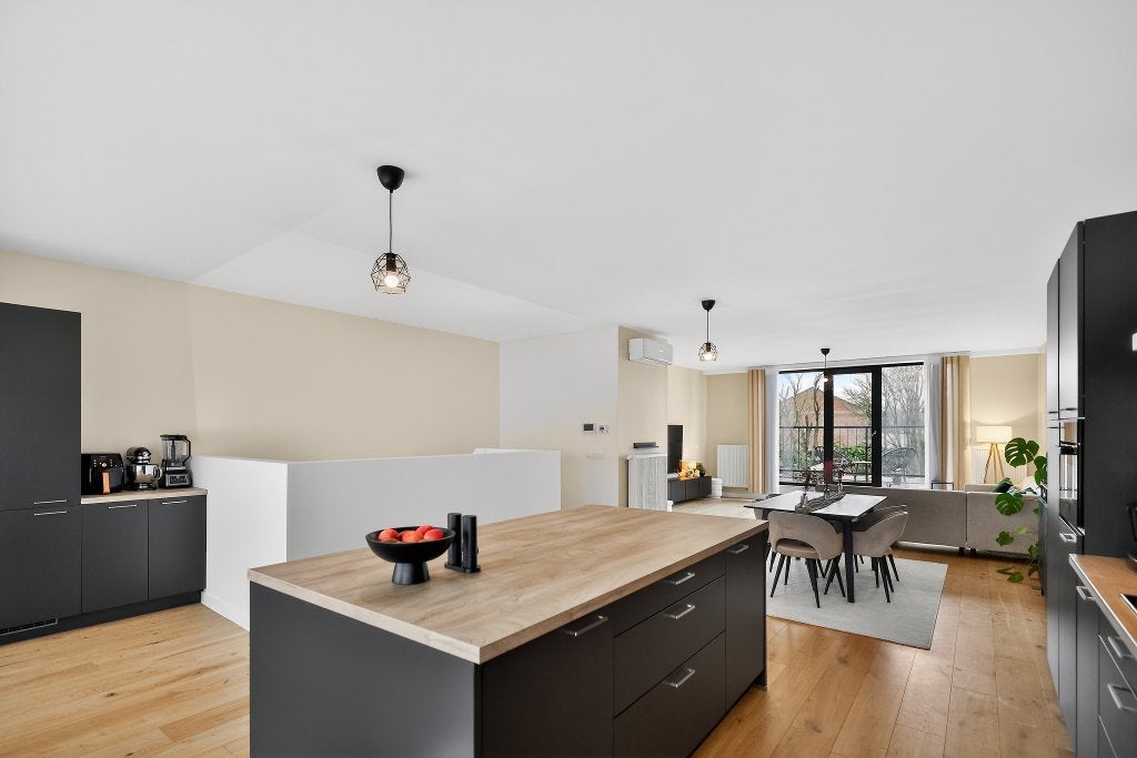 In optie ! Gerenoveerde duplex met 3 slpks en 2 badks!, Immo, Wilrijk, 100 kWh/m²/jaar, 737 UC, Tot 200 m²
