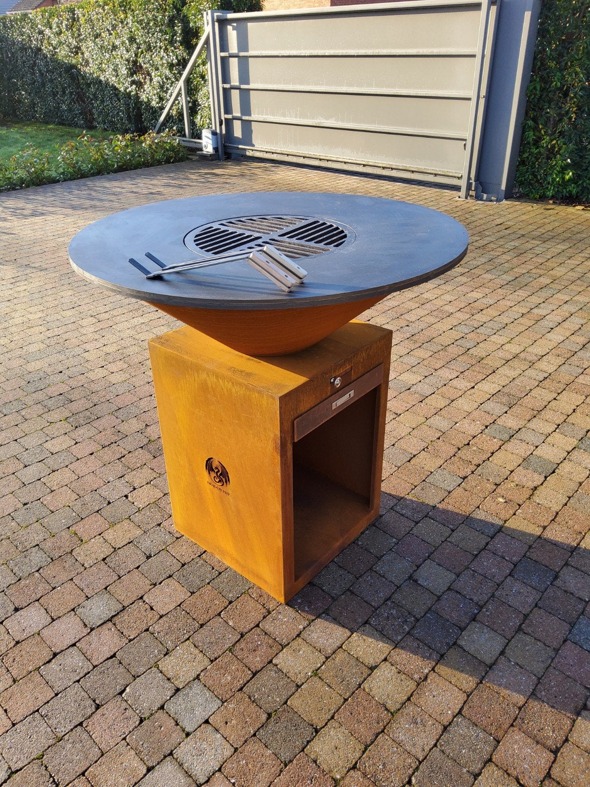 Nieuw Cortenstaal BBQ Alle accesoires inbegrepen!, Tuin en Terras, Vuurschalen, Ophalen