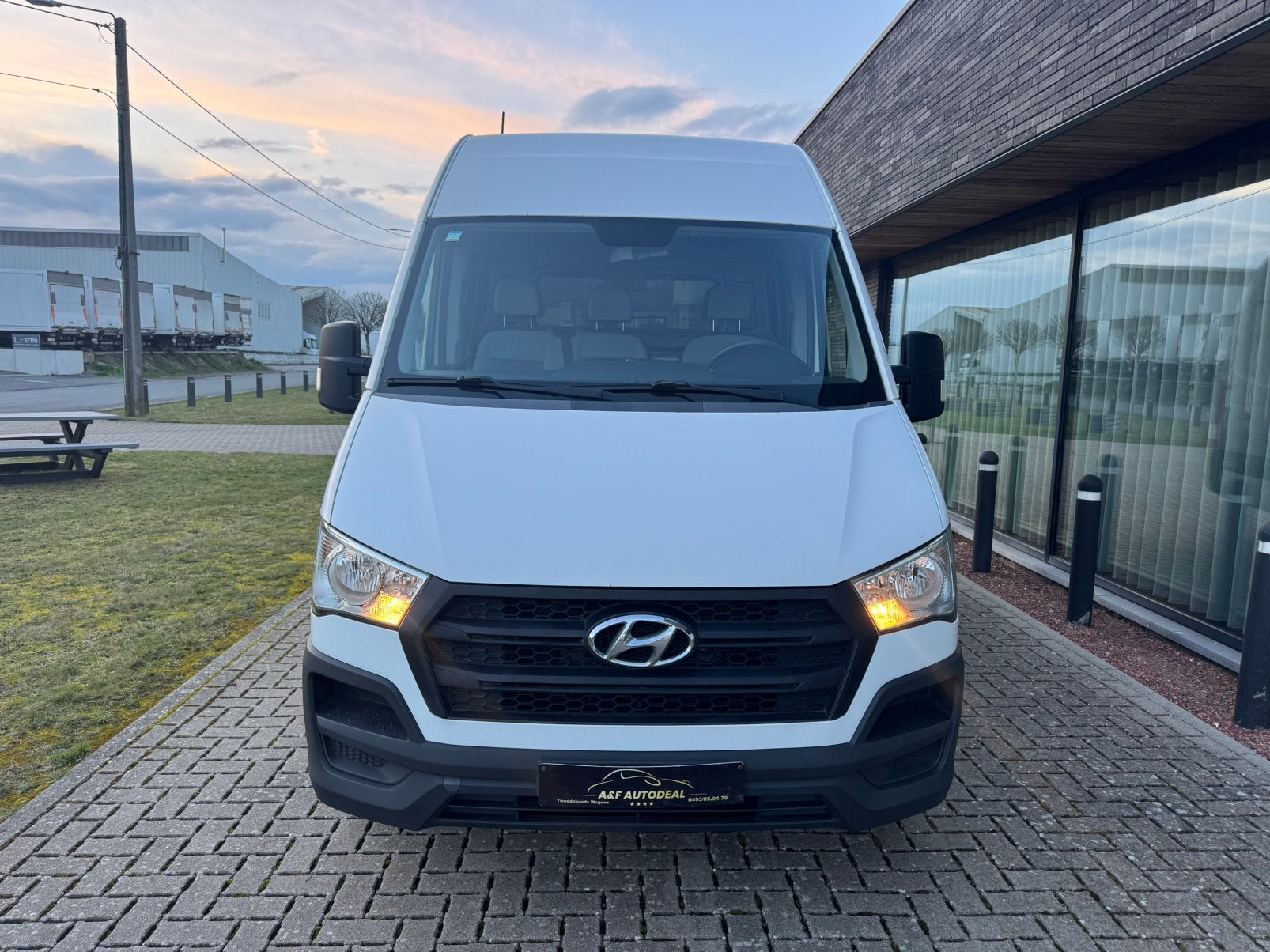 Hyundai H350 2.5 diesel 2016 L3 H3 gekeurd, Auto's, Voorwielaandrijving, Euro 5, Stof, Wit