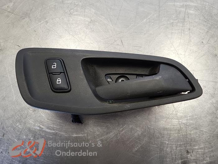 Poignée d'un Ford Transit, -, 3 mois de garantie, -, -