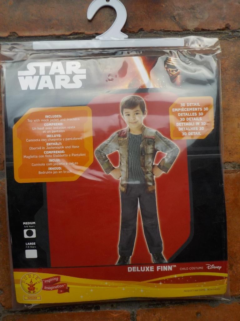 5 à 6 ans de costumes Star Wars Deluxe Finn - nouveaux, Enlèvement ou Envoi, Neuf, 110 à 116, Garçon
