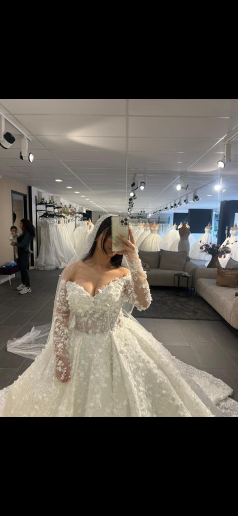 bruidsjurk / wedding dress/ bride/ bridal dress, Kleding | Dames, Ophalen, Zo goed als nieuw, Trouwjurk