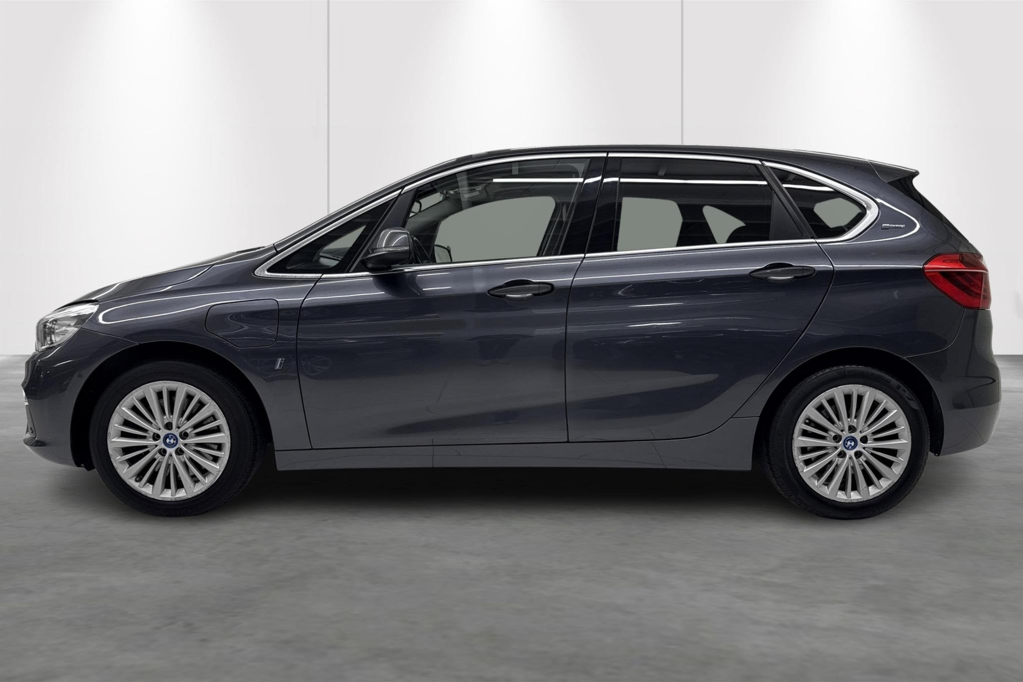 BMW 2 Reeks Active Tourer 225xe iPerformance, Auto's, Automaat, Gebruikt, Euro 6, Automatische klimaatregeling