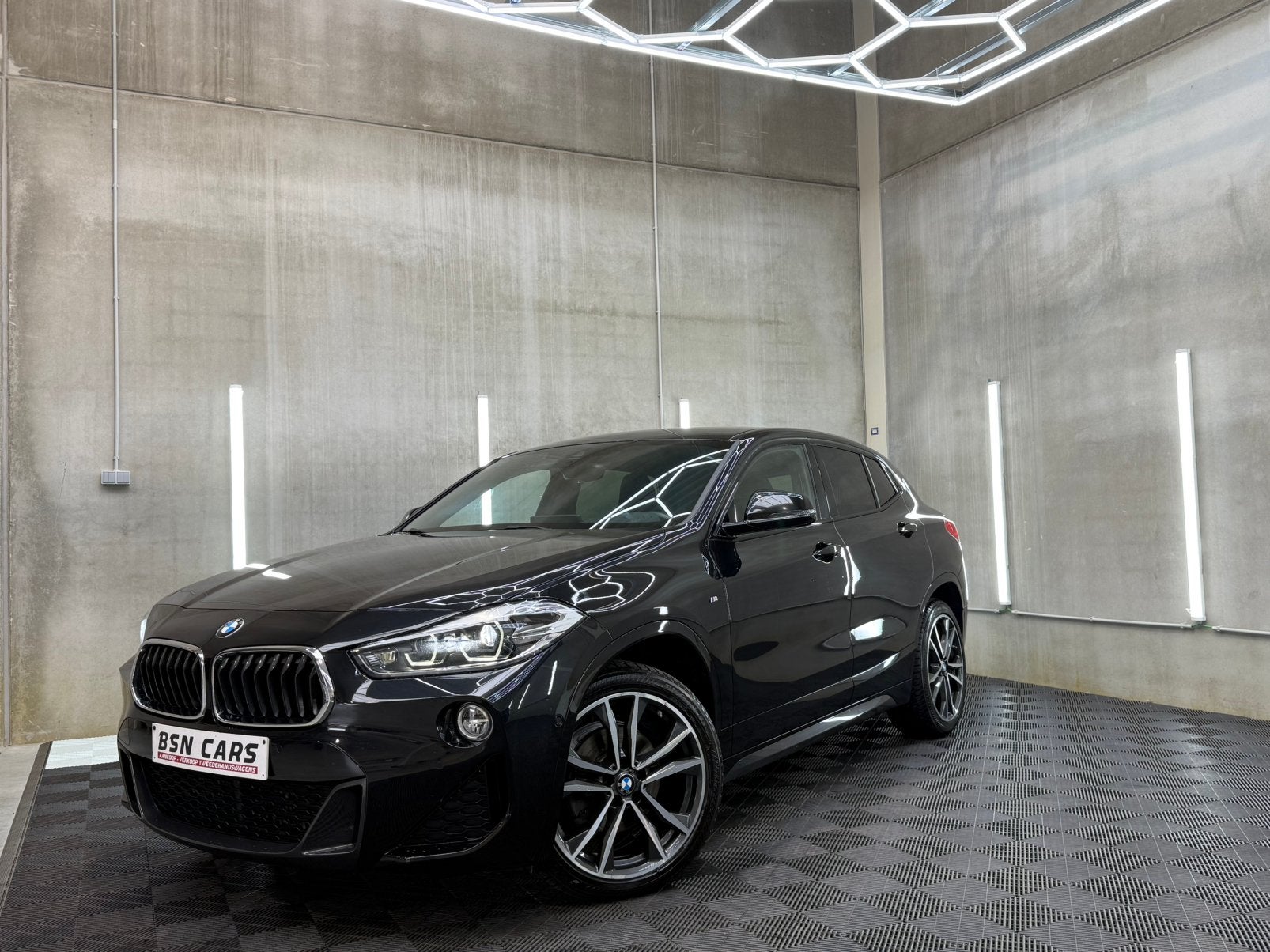 BMW X2/MPACKET/HEADUP/CAMERA/CARPLAY/GARANTIE, Autos, BMW, Essai à domicile, Entreprise, Noir, 5 portes
