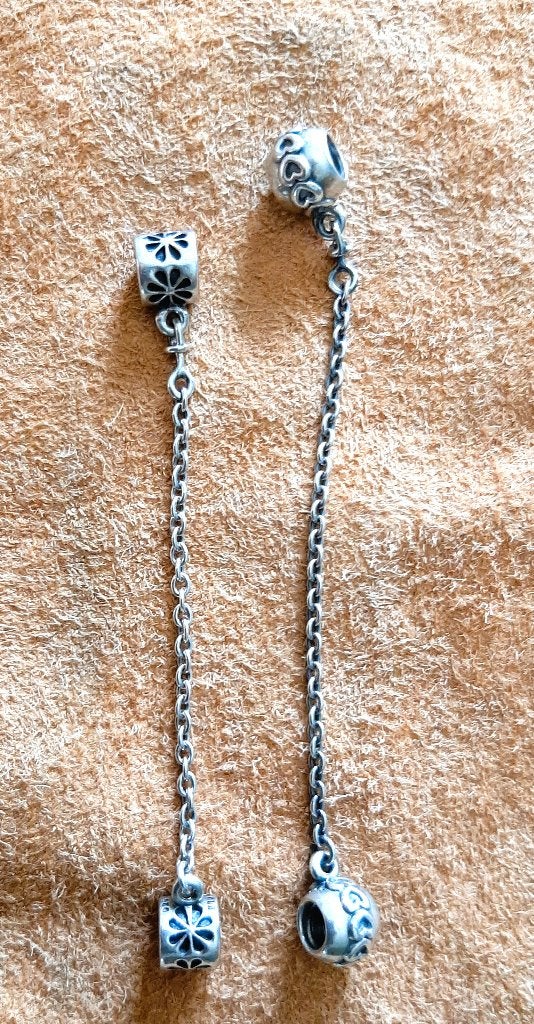 Te koop: Twee  zilver veiligheidskettinkjes van Pandora, Handtassen en Accessoires, Armbanden, Ophalen, Gebruikt, Zilver, Zilver