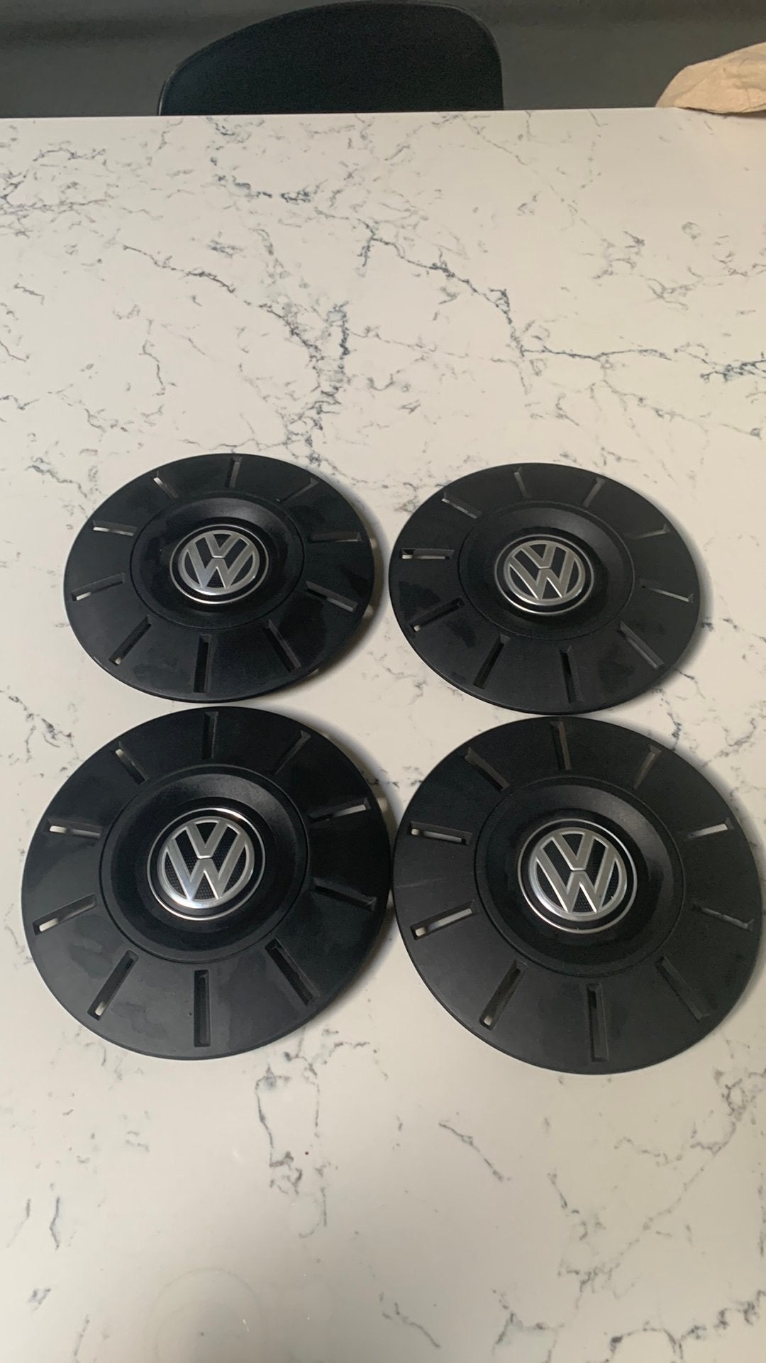 Volkswagen wieldoppen/centercaps, Ophalen