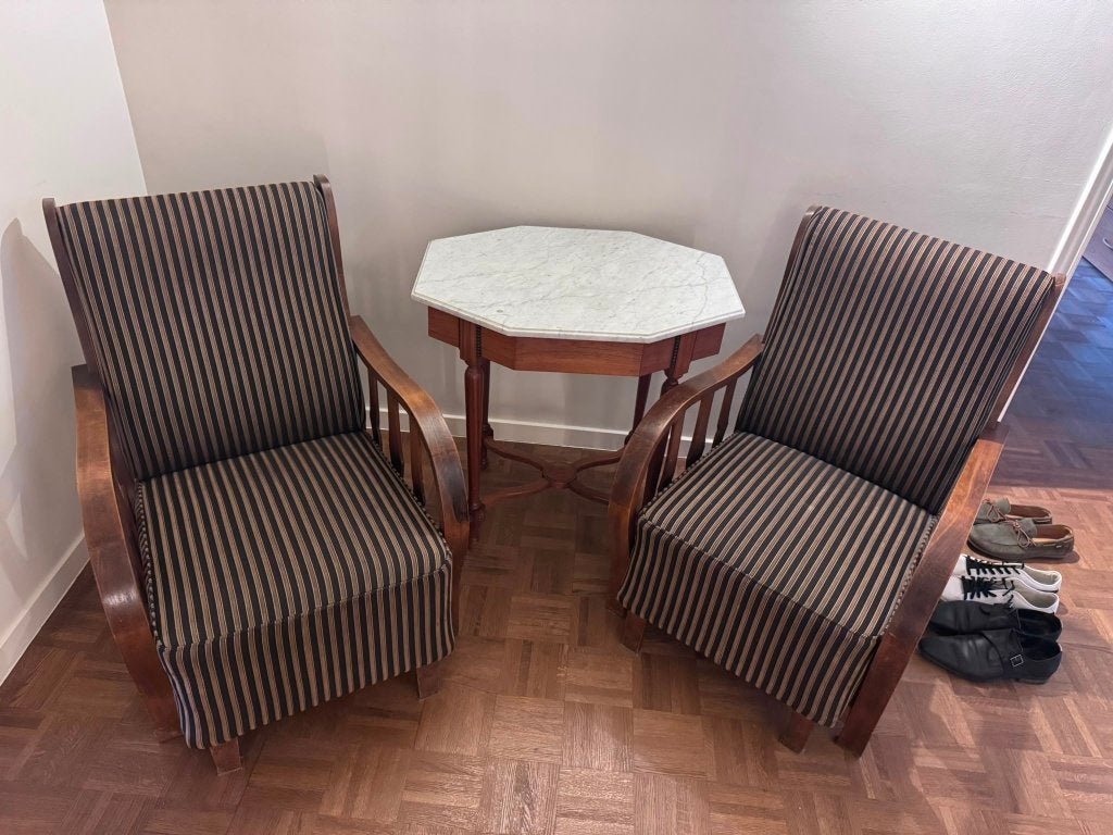 set van 2 Mooi zeteltjes met marmeren tafel, Ophalen