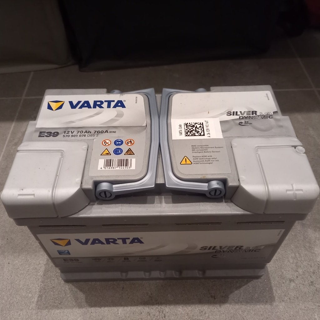 VARTA AGM 70Ah /760A REFERENTIE E39, Auto-onderdelen, Gebruikt, Mercedes-Benz