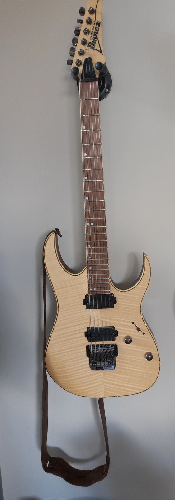 Ibanez RG721FM PREMIUM NTF, inclusief koffer, Muziek en Instrumenten, Ophalen, Zo goed als nieuw, Solid body, Ibanez