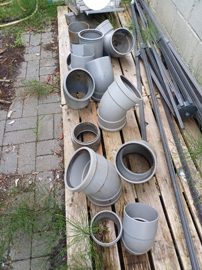 PVC grijs, Doe-het-zelf en Bouw, Sanitair, Zo goed als nieuw, Overige typen, Ophalen