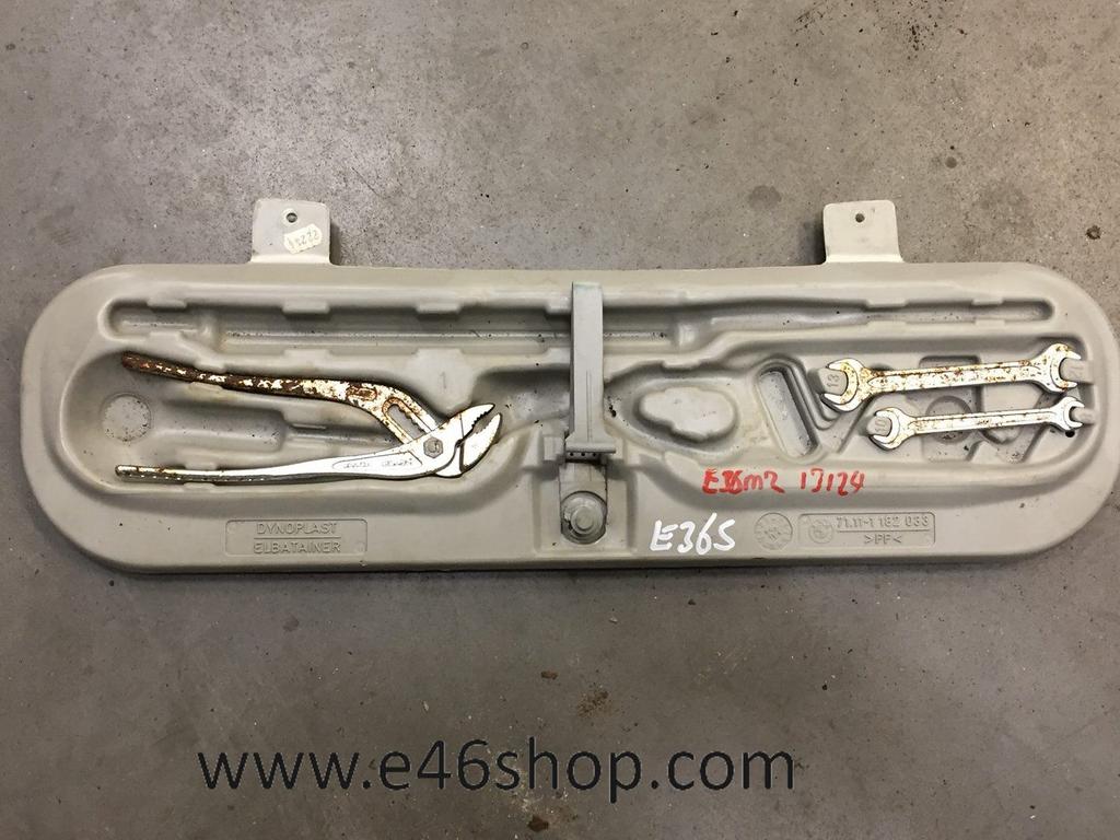 Pech gereedschap set BMW e36 met houder, Auto-onderdelen, Gebruikt, -, -, Ophalen of Verzenden