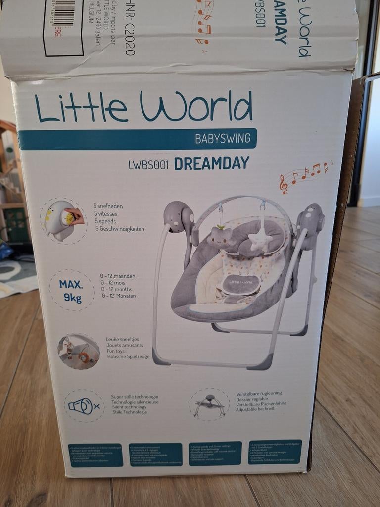 Babyswing little world in nieuwstaat, Kinderen en Baby's, Ophalen