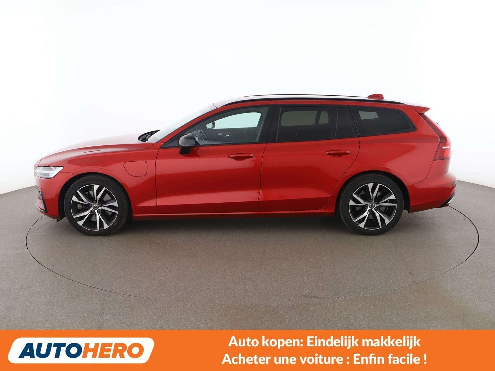 Volvo V60 2.0 T6 Plug-in Hybrid R Design AWD (bj 2021), Auto's, Automaat, 341 pk, Gebruikt, 1969 cc