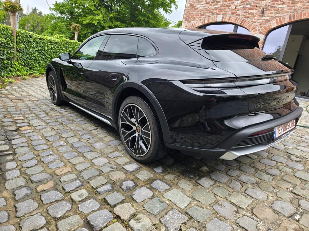 Magnifique Taycan Cross turismo black edition, Achat, Particulier, Taycan, Électrique