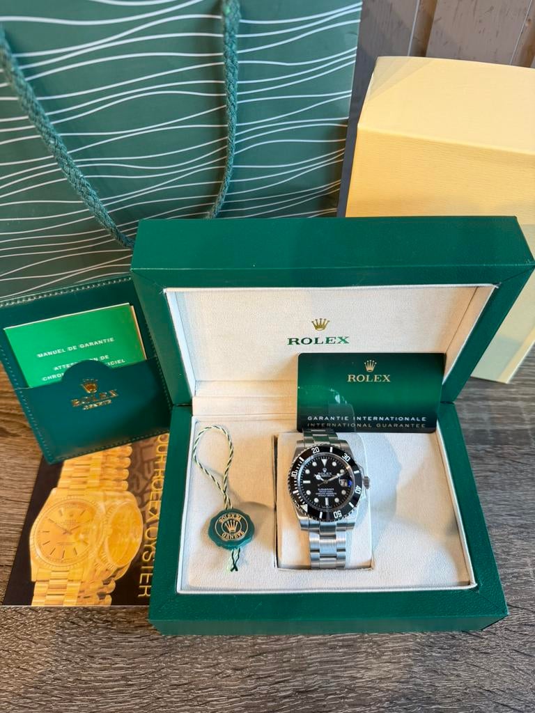Rolex Submariner Date Black, Rolex, Enlèvement ou Envoi, Acier, Acier