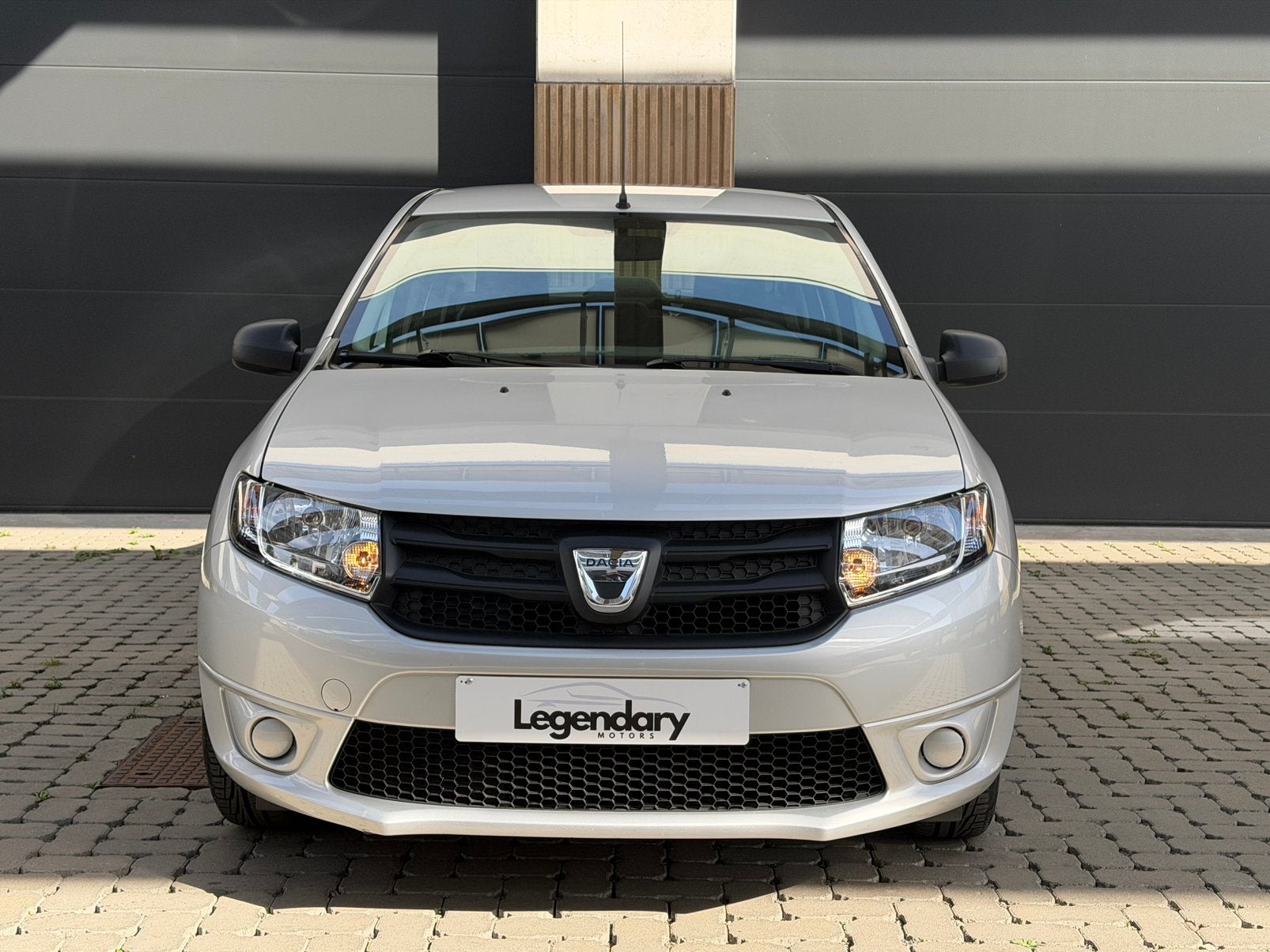 Dacia Logan Logan 1.2i Ambiance/ 87.000 KM!! / GARANTIE, Autos, Electronic Stability Program (ESP), Entreprise, Garantie prolongée