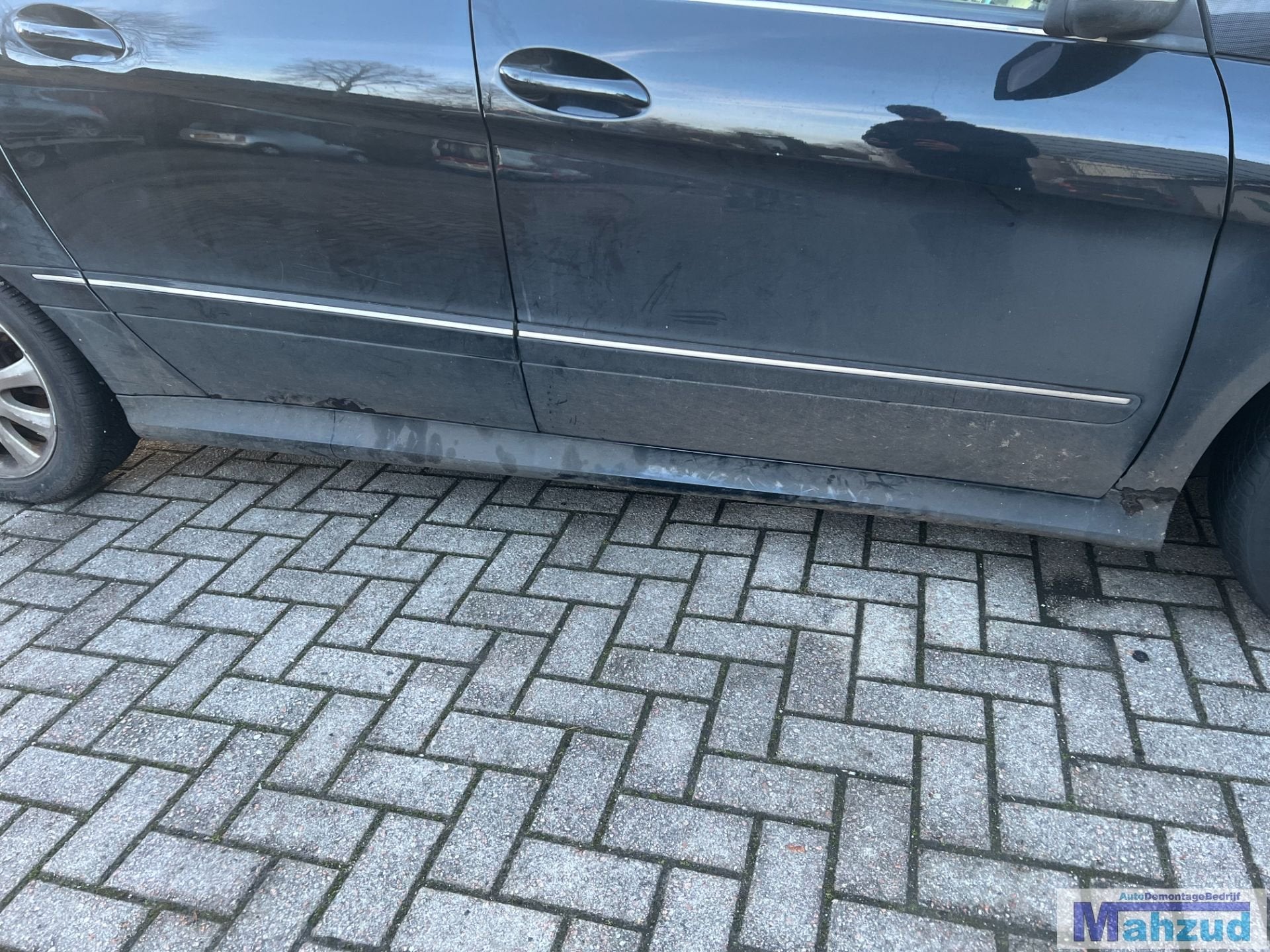 Bas de caisse droit noir 191 pour Mercedes Classe B W245 (20, Autos : Pièces & Accessoires, Mercedes-Benz AG, Mercedes-Benz, Utilisé
