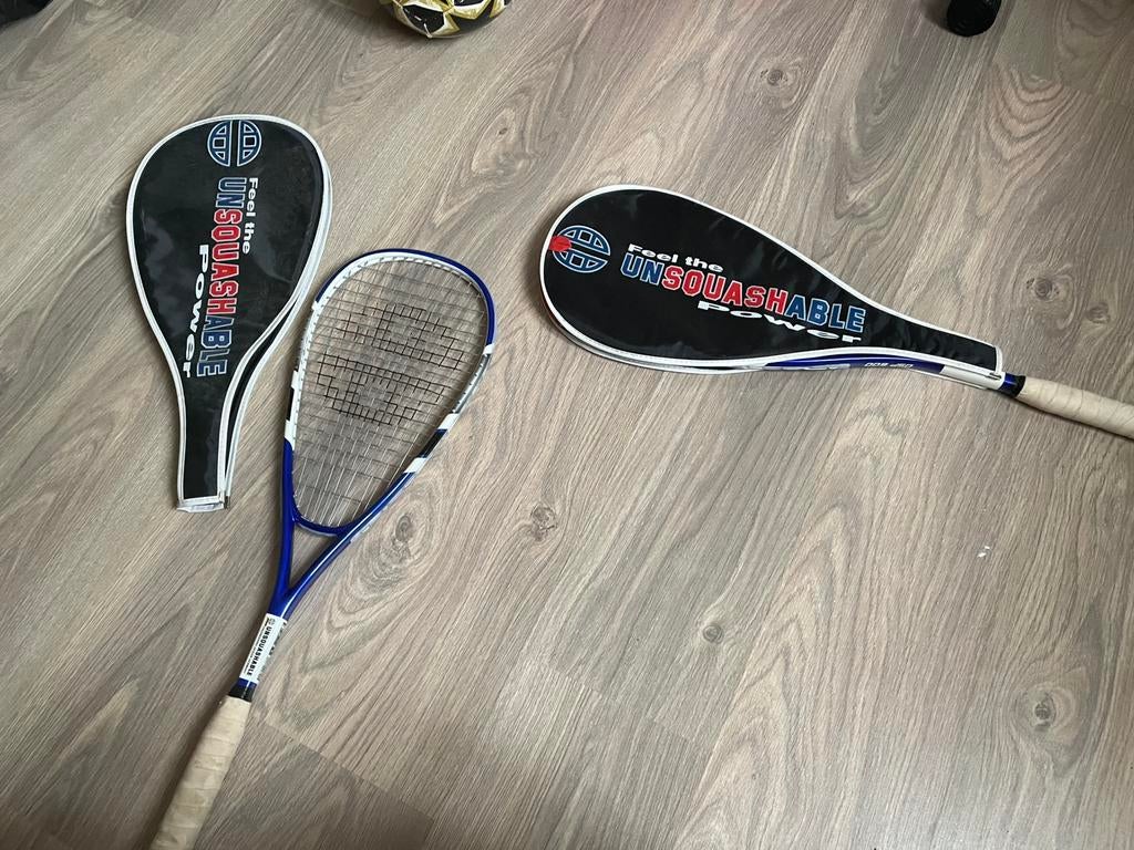 Raquette squach, Sports & Fitness, Squash, Enlèvement, Neuf, Raquette, Avec housse