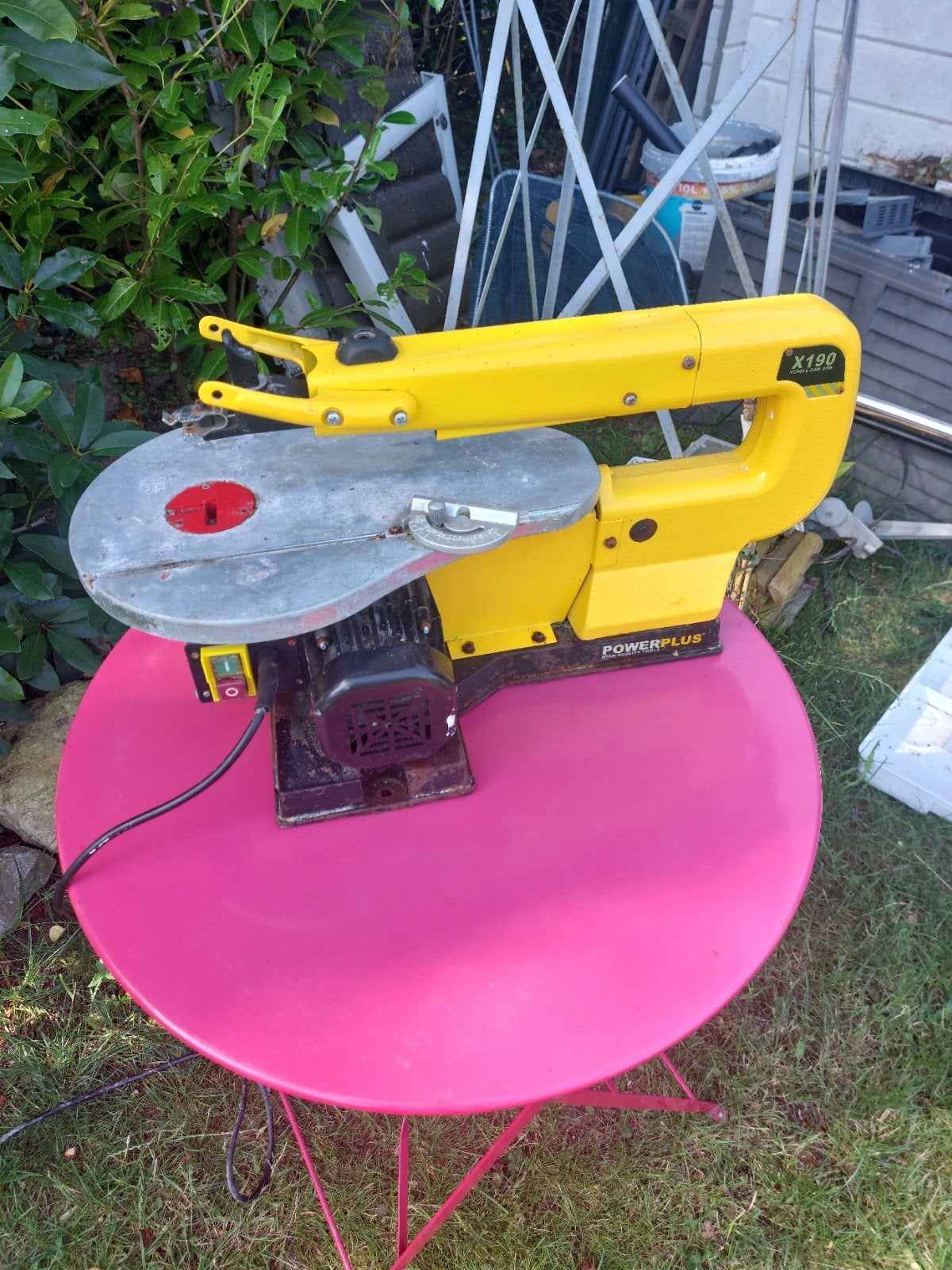 Scie electrique