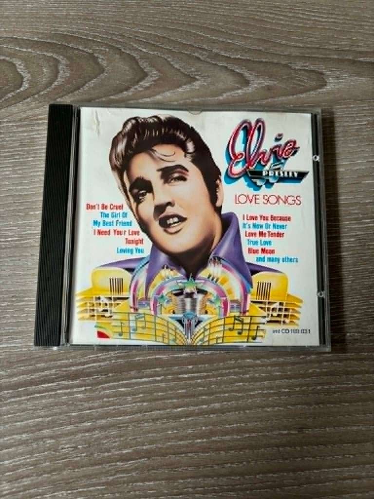 Elvis cd, Love songs, Mag weg voor slechts 5 euro., Ophalen of Verzenden, Zo goed als nieuw, Rock-'n-roll