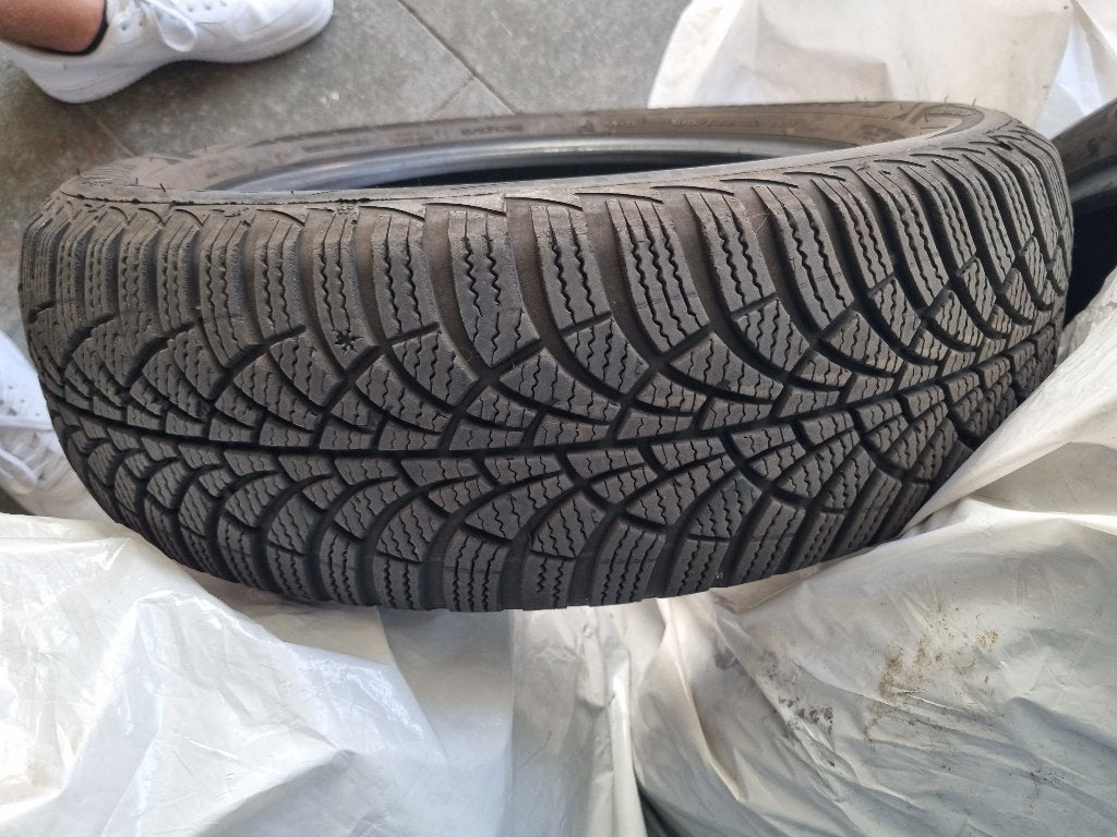 Winterbanden, Ophalen, Gebruikt, 15 inch, Band(en)