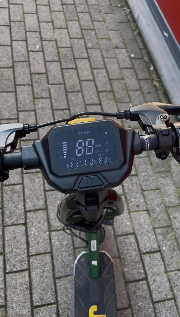 Jeep E-step scooter, Fietsen en Brommers, Ophalen, Gebruikt, Elektrische step (E-scooter), Jeep