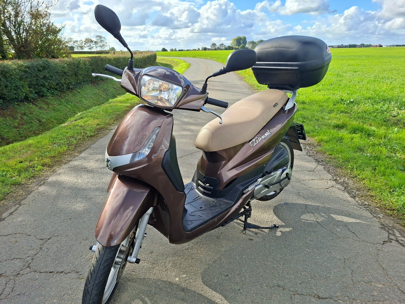 Peugeot Tweet 125cc super scooter+ levering, Motoren, Particulier, Scooter