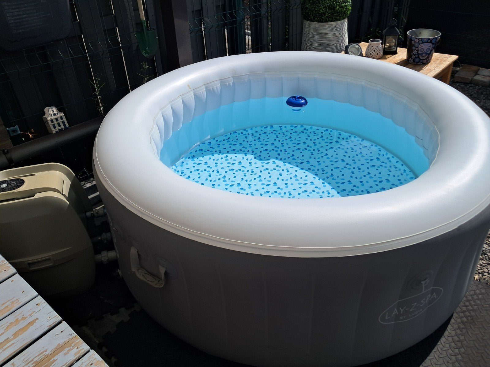 jaccuzi te koop, Ophalen